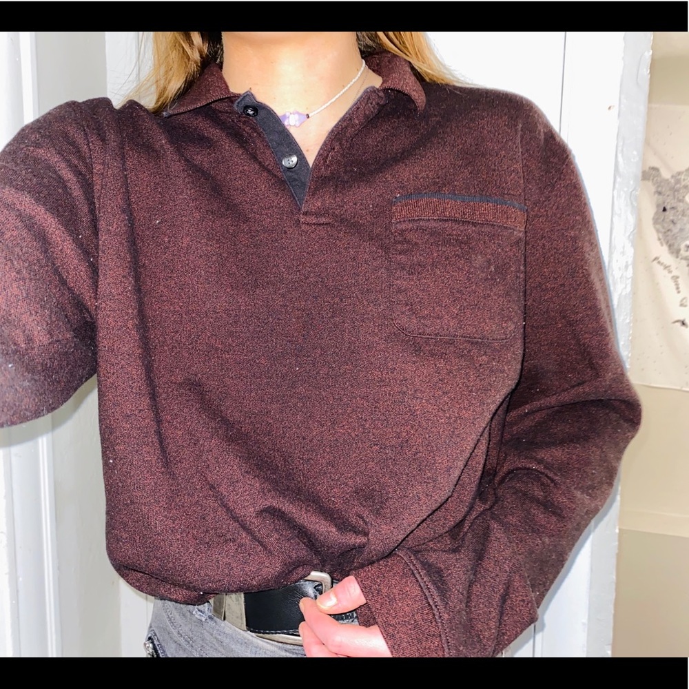 Vintage long sleeve button up top in maroon (: